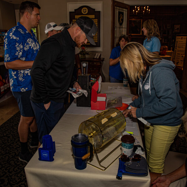 48803976967 b9807921d4 o 600x600